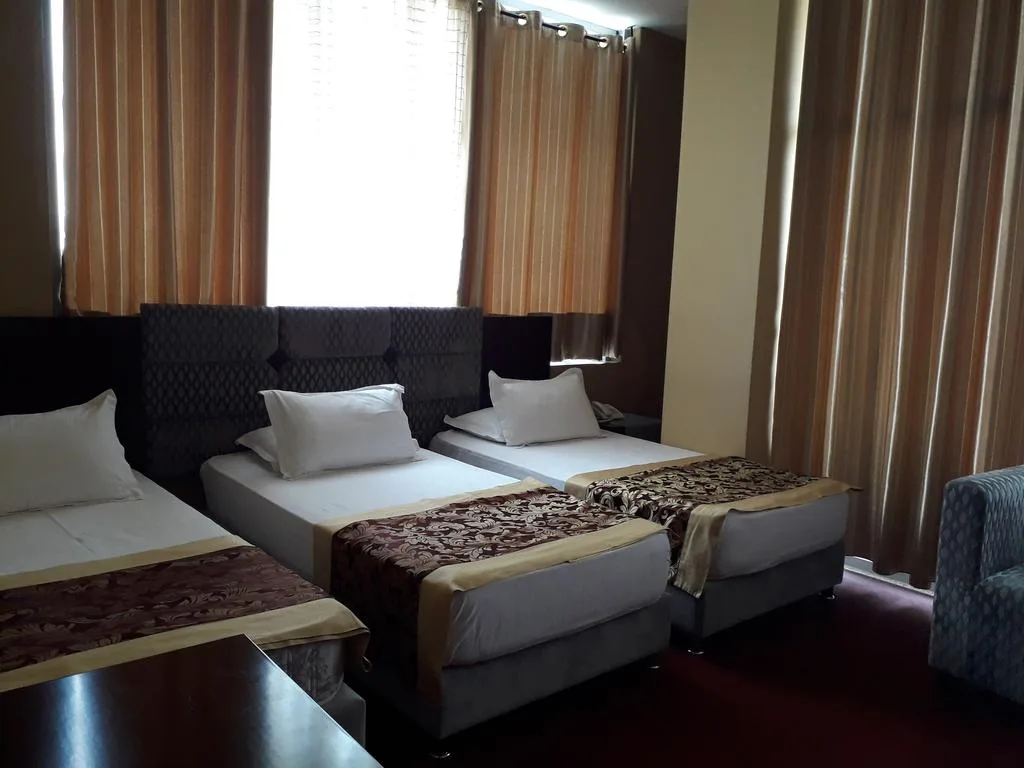 Hotel Kompleksi Arifi