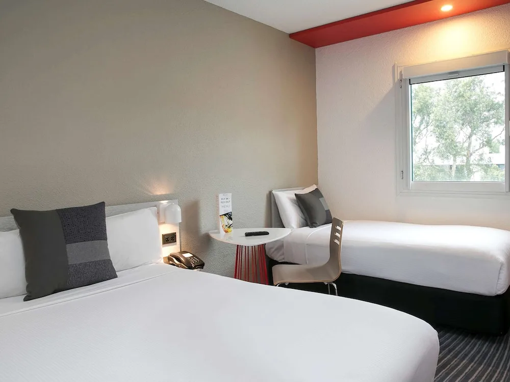 ibis Sydney Airport in Mascot, Australia - photo 5