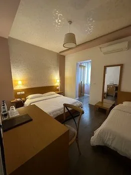 Hotel Green House in Berat, Albania - photo 3