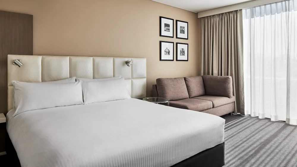 Holiday Inn Warwick Farm in Sydney 2170, Australia - photo 2