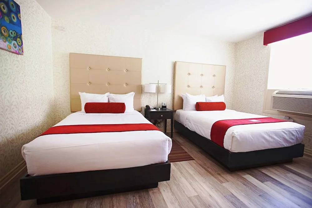 Hotel Europa, BW Signature Collection in Montreal, Canada - photo 3