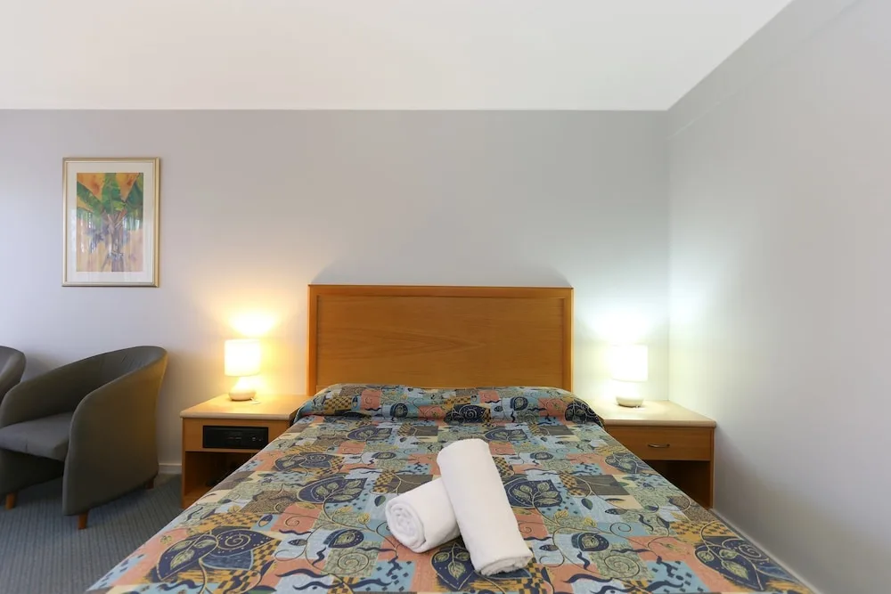 Reef Resort Motel in West Mackay, Australia - photo 5