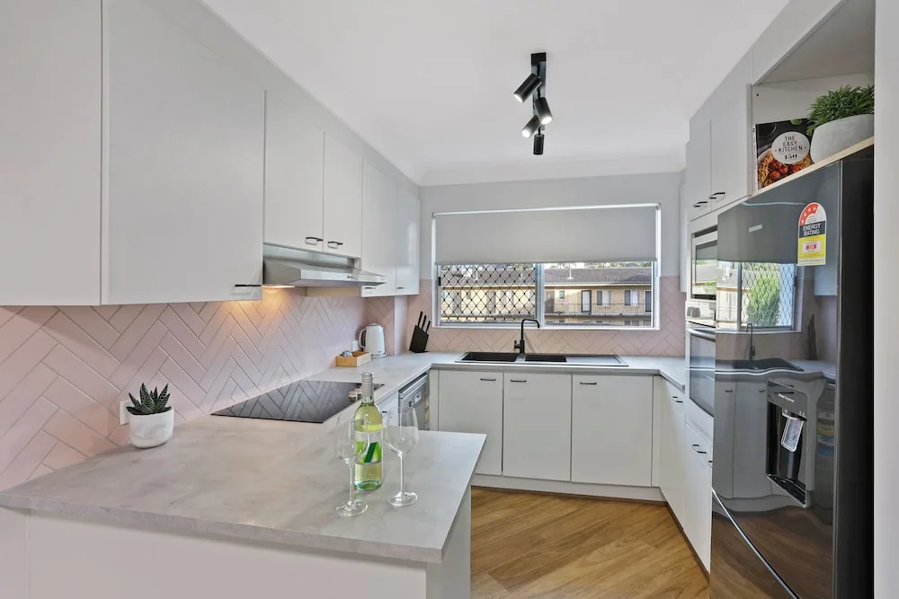 Le Beach Apartments in Gold Coast, Australia - photo 4