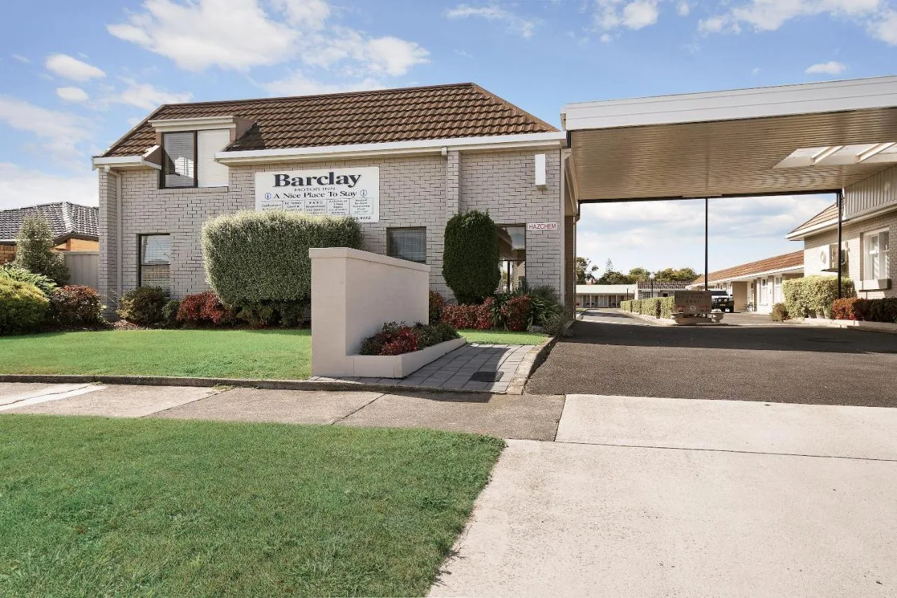 Barclay Motor Inn in Devonport, Australia - photo 2