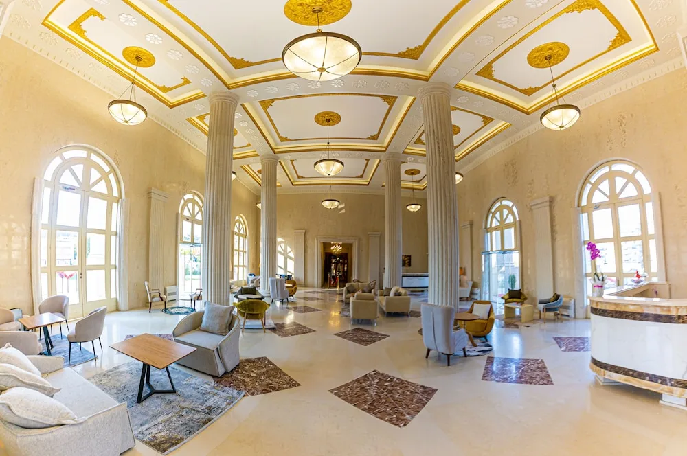 Hotel Colombo in Berat, Albania - photo 3