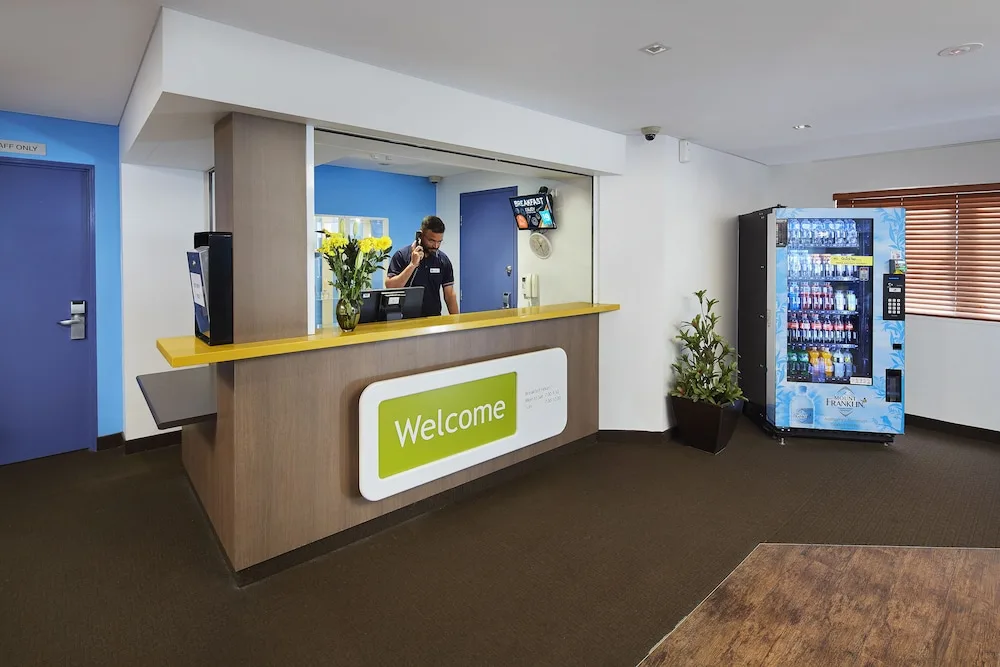 Ibis Budget Perth Airport in RedCliffe, Australia - photo 2