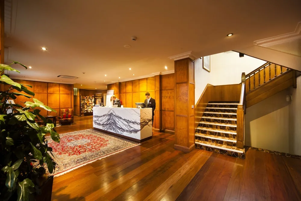 Mercure Canberra