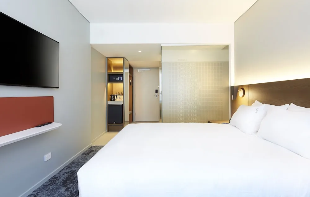Holiday Inn Express Sydney Airport in Mascot, Australia - photo 5
