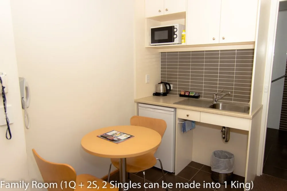 Airport Ascot Motel in Brisbane, Australia - photo 3