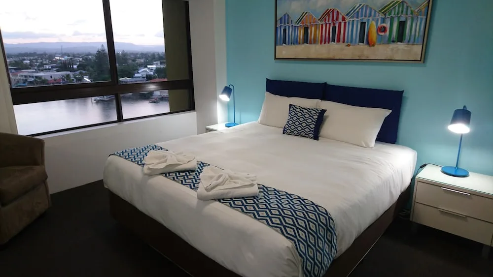 Surfers Hawaiian Holiday Apartments in Gold Coast, Australia - photo 5