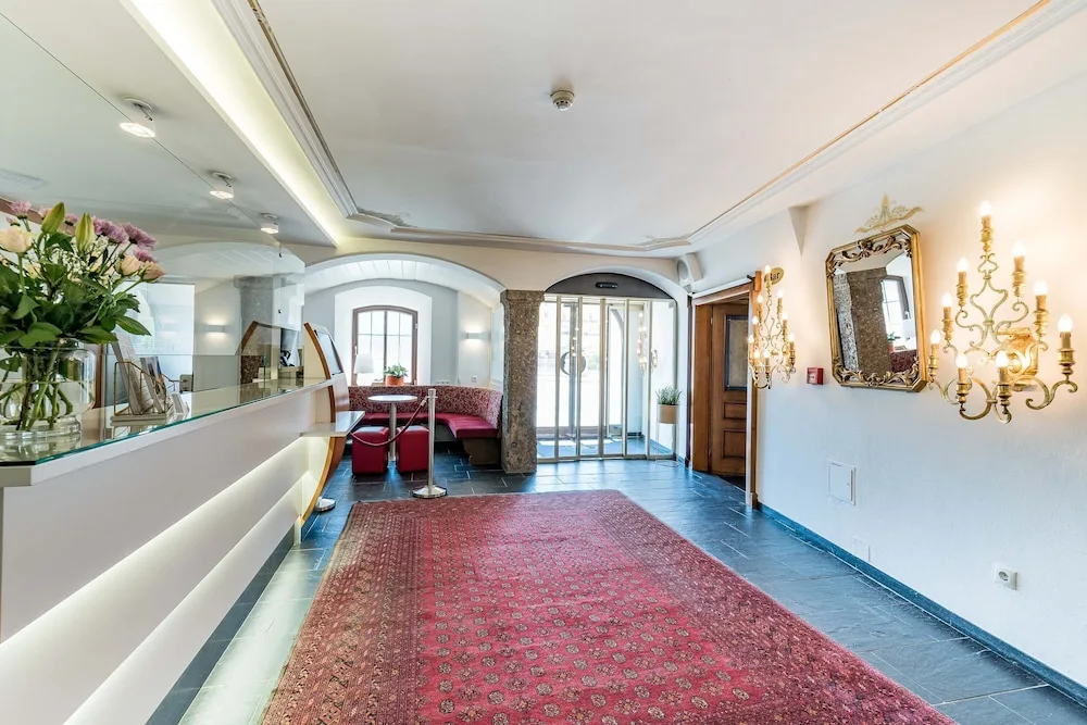 Hotel Mondschein in Innsbruck, Austria - photo 2