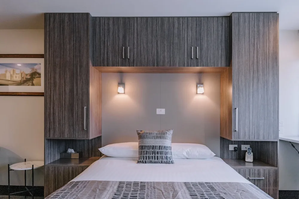 429 Apartments and Suites in Sandy Bay, Australia - photo 5