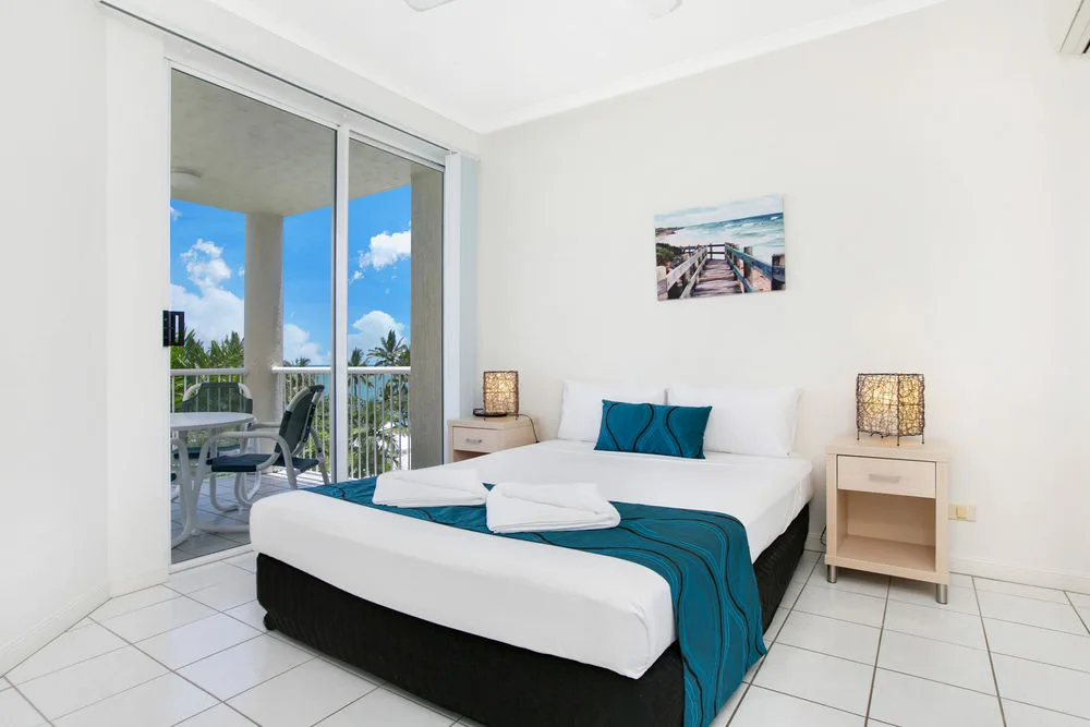 On the Beach Holiday Apartments in TRINITY BEACH, Australia - photo 4