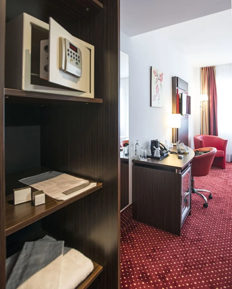 PLAZA INN Amedia Wien in Vienna, Austria - photo 5