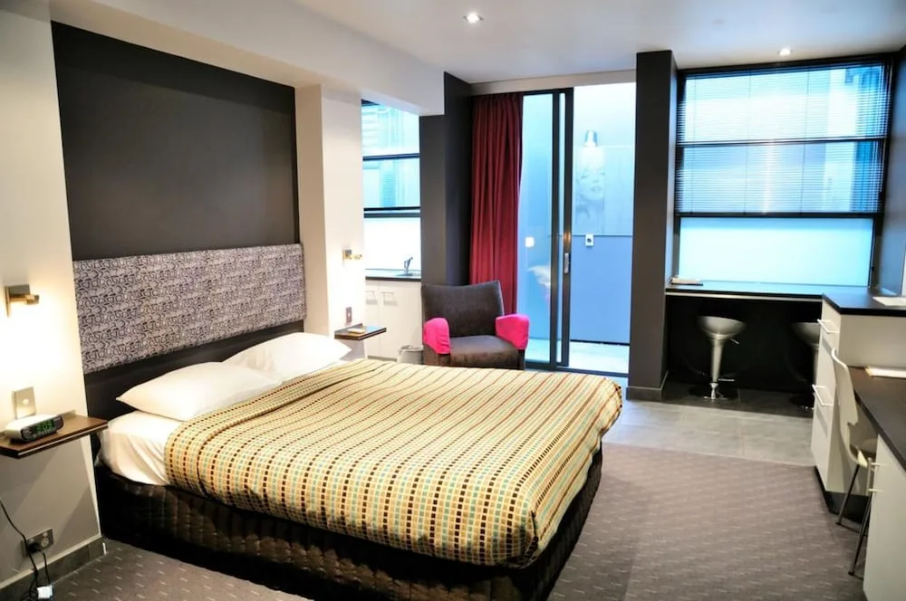 Zero Davey Boutique Apartment Hotel in Hobart, Australia - photo 3