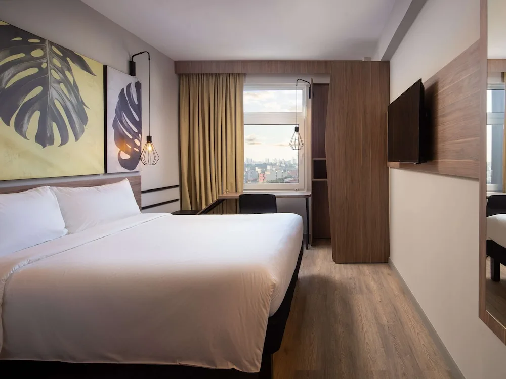 Ibis Santa Cruz DE LA Sierra
